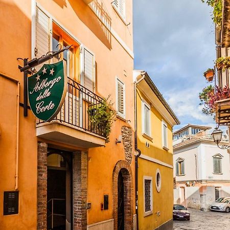 Albergo Della Corte Μπενεβέντο Εξωτερικό φωτογραφία