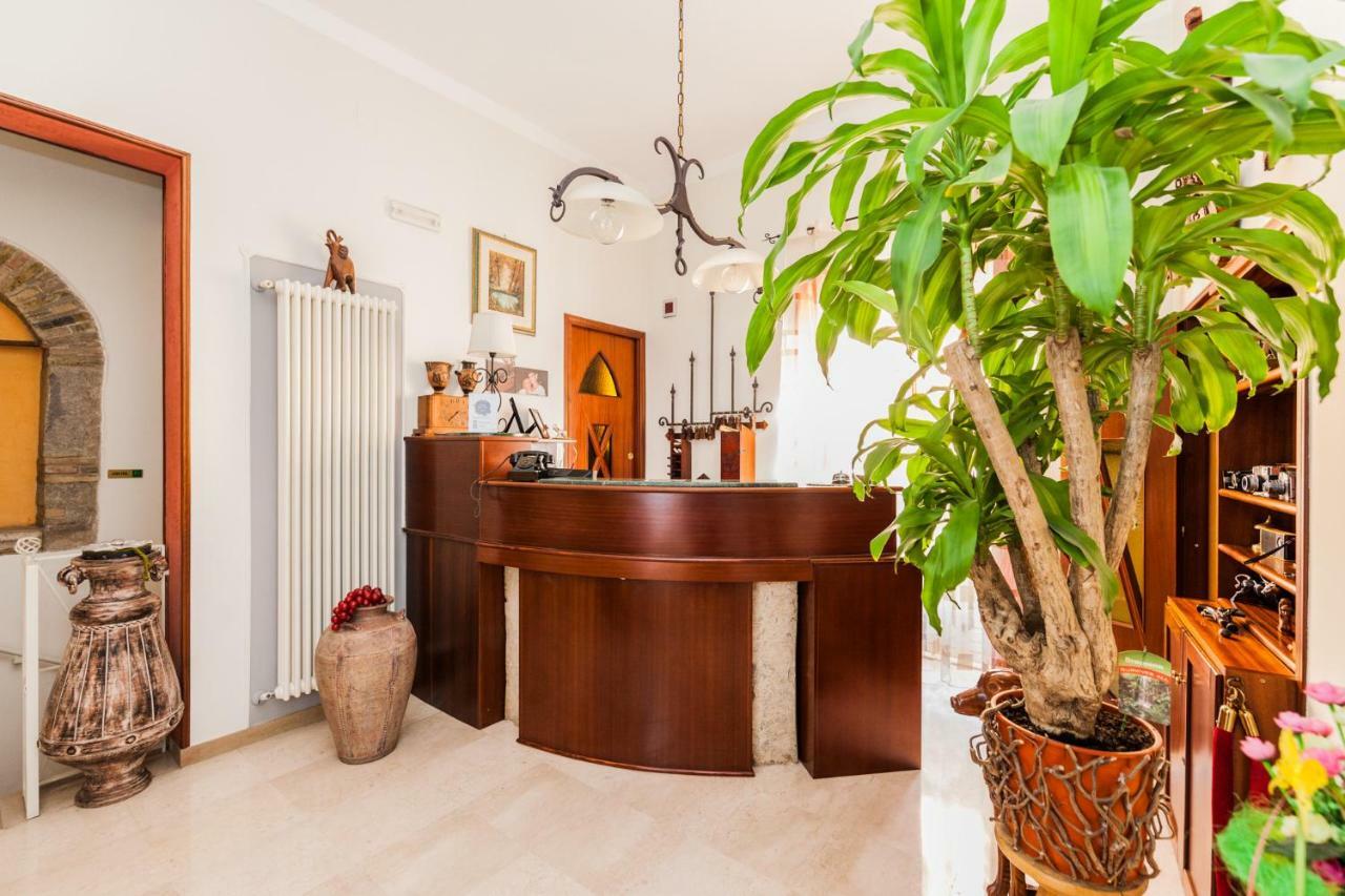 Albergo Della Corte Μπενεβέντο Εξωτερικό φωτογραφία